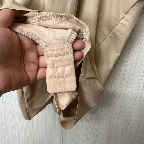 SPANX Assets Nude 1X Shapeware - Picture 4 of 5